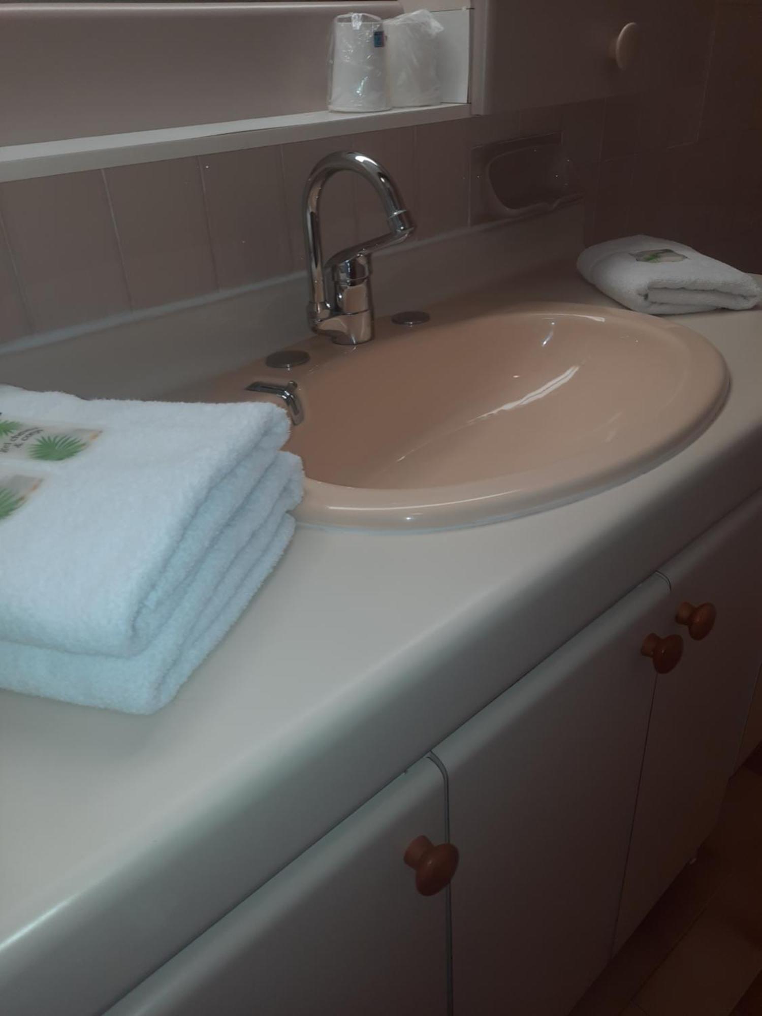 Hotel Central Digne-les-Bains Bilik gambar